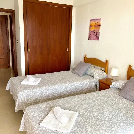 Gemelos 2 Sin Aire Acondicionado - Aloturin アパート *