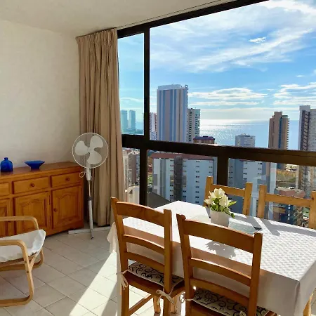 Gemelos 2 Sin Aire Acondicionado - Aloturin アパート