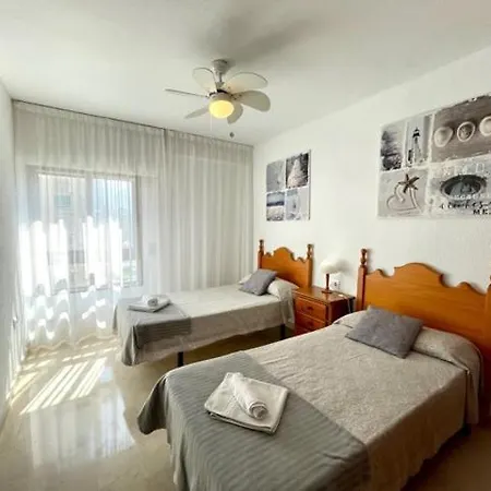 Gemelos 2 Sin Aire Acondicionado - Aloturin アパート *